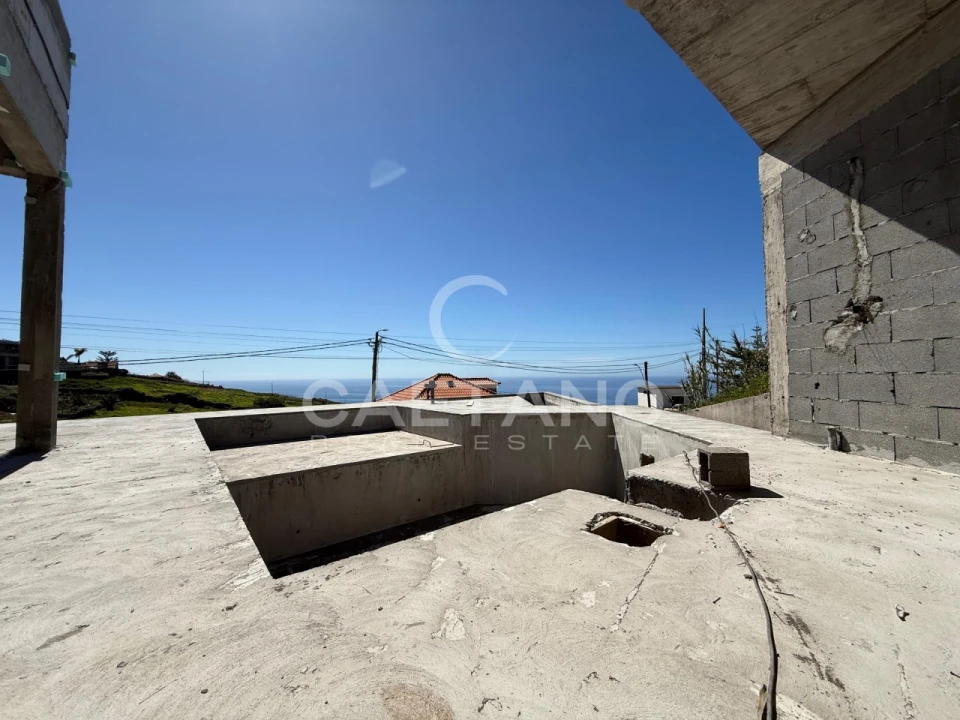 Moradia T3 para Venda em Estreito da Calheta Foto 4