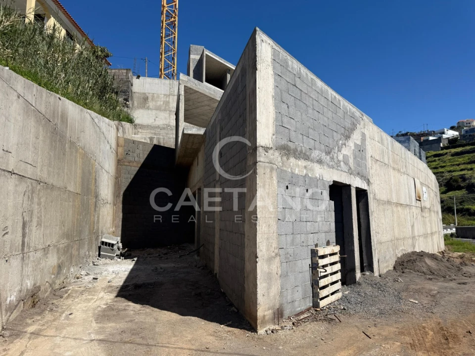 Moradia T3 para Venda em Estreito da Calheta Foto 20