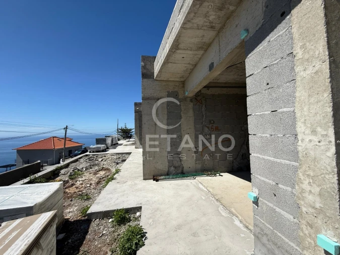 Moradia T3 para Venda em Estreito da Calheta Foto 10