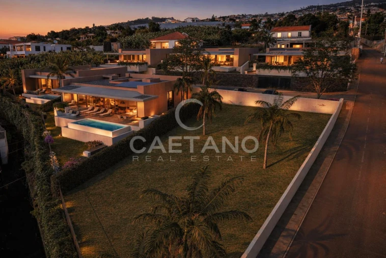 Moradia T3 para Venda em Estreito da Calheta Foto 7