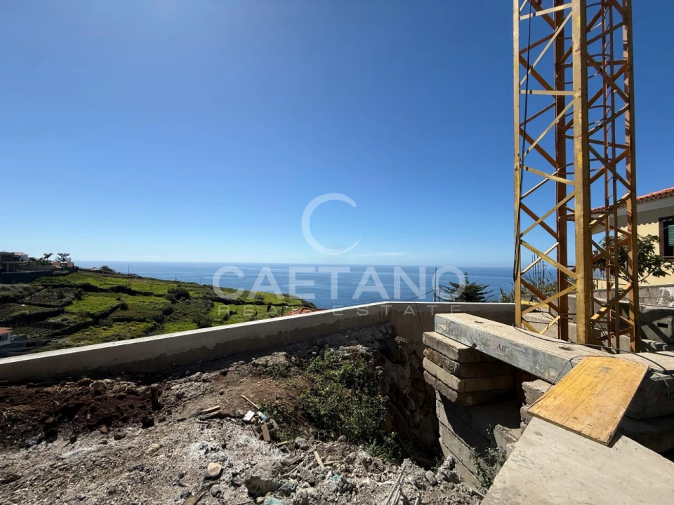 Moradia T3 para Venda em Estreito da Calheta Foto 4