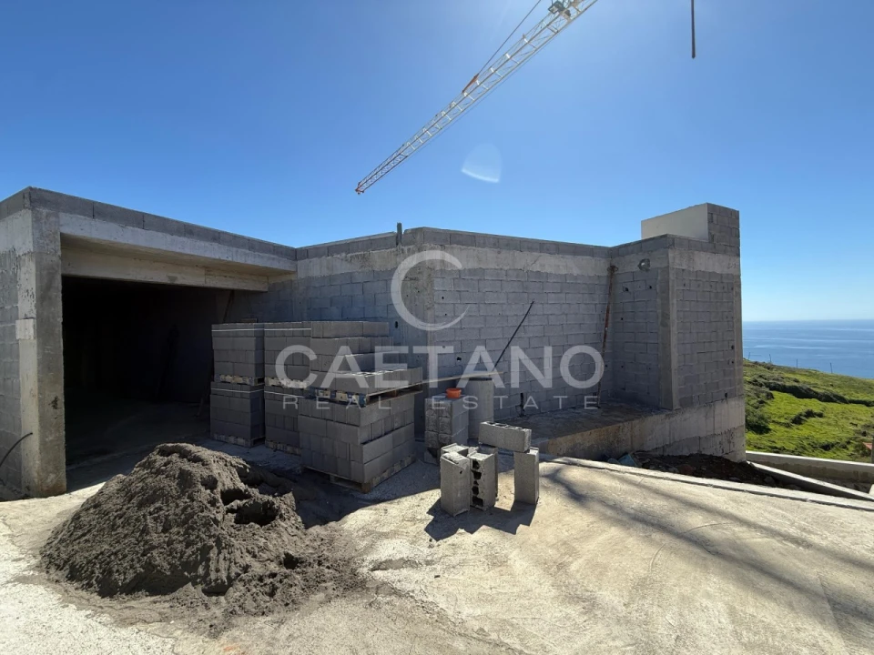 Moradia T3 para Venda em Estreito da Calheta Foto 8