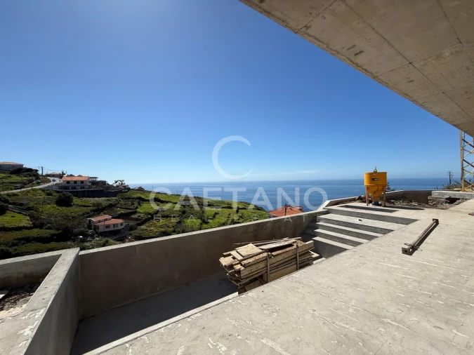Moradia T3 para Venda em Estreito da Calheta Foto 9