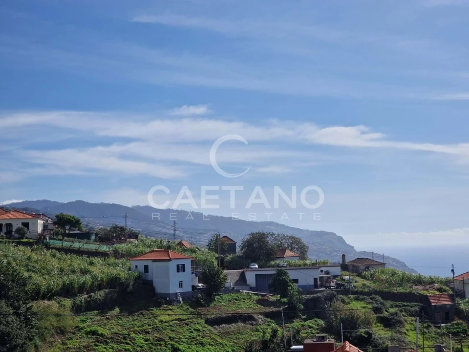 Terreno para Venda em Canhas Foto 2