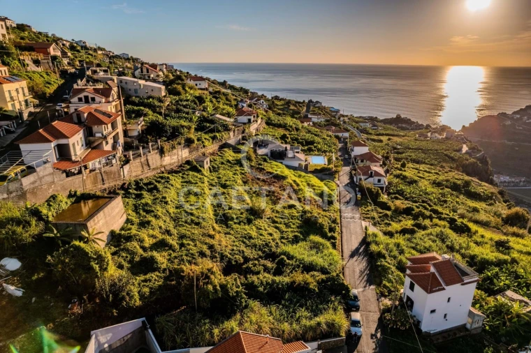 Moradia T4 para Venda em Ribeira Brava Foto 12