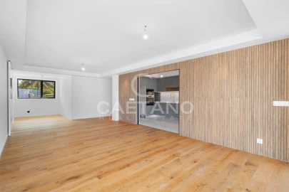 Apartamento T2 para Venda em São Martinho
