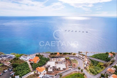 Moradia T4 para Venda em Arco da Calheta
