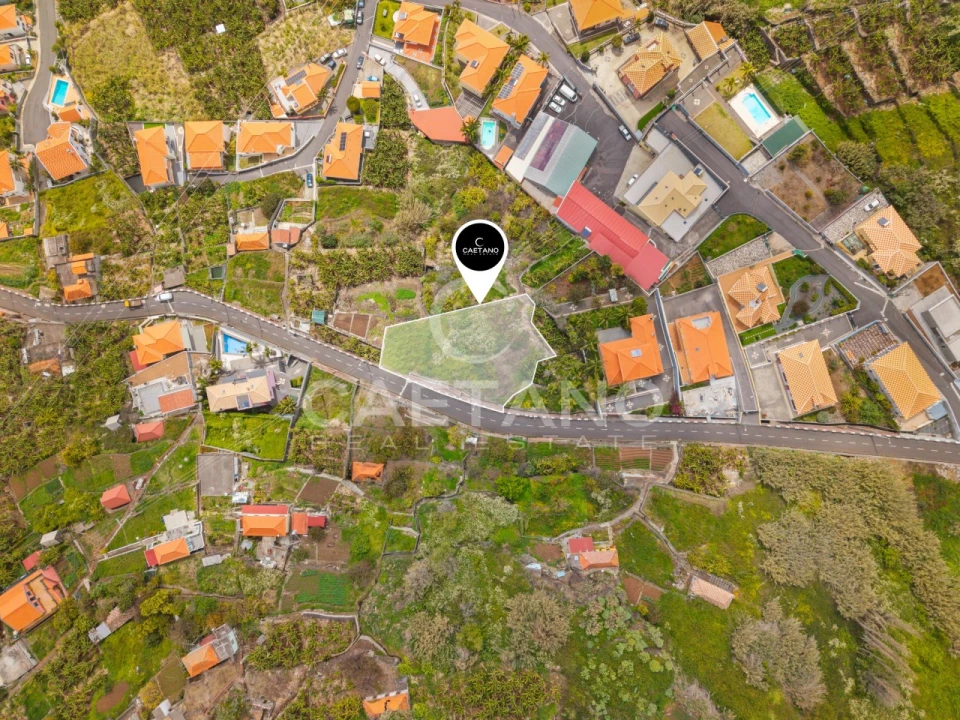 Terreno para Venda em Ribeira Brava Foto 7
