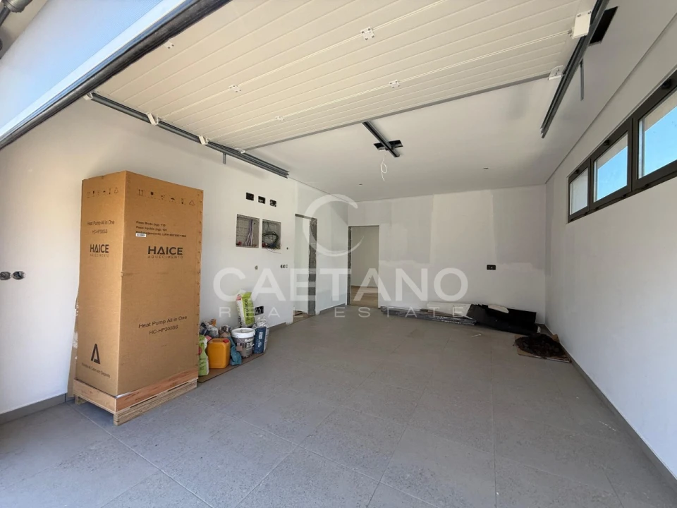 Moradia T2 para Venda em Arco da Calheta Foto 18
