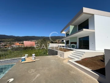 Moradia T2 para Venda em Arco da Calheta