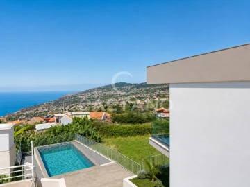 Moradia T2 para Venda em Arco da Calheta