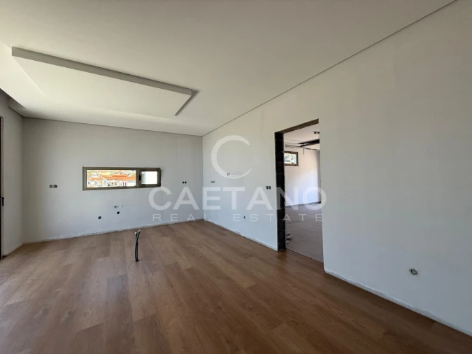 Moradia T2 para Venda em Arco da Calheta Foto 16