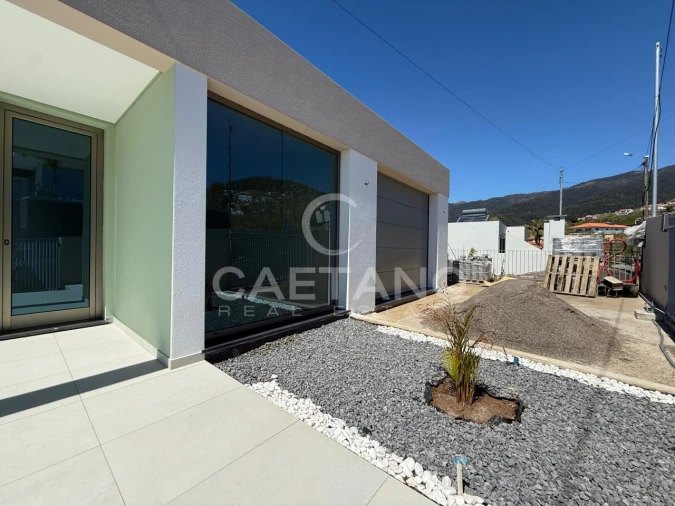 Moradia T2 para Venda em Arco da Calheta Foto 20