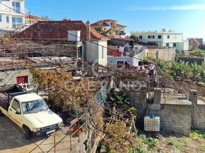 Terreno para Venda em Canhas Foto 3