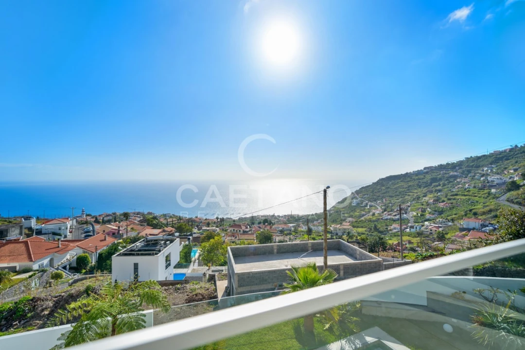Moradia T3 para Venda em Arco da Calheta Foto 56