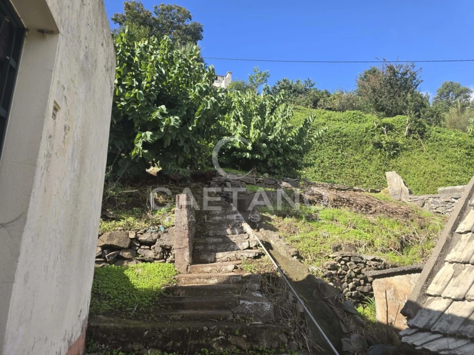 Terreno para Venda em Canhas Foto 14