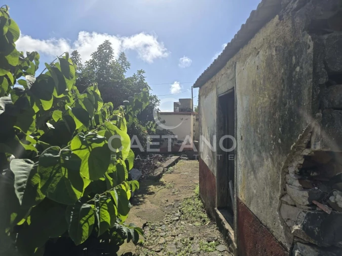Terreno para Venda em Canhas Foto 2