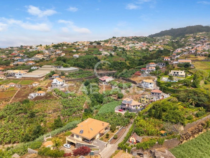 Terreno para Venda em Canhas Foto 8