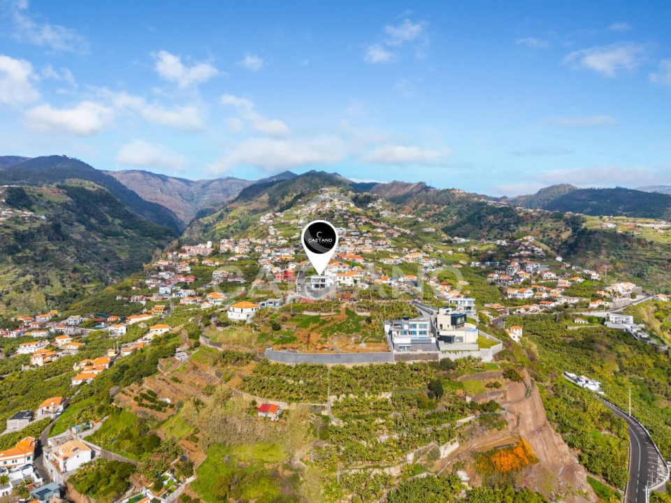 Moradia T4 para Venda em Ponta do Sol Foto 9
