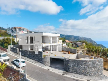 Moradia T4 para Venda em Ponta do Sol