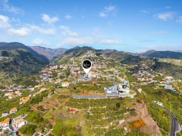 Moradia T4 para Venda em Ponta do Sol