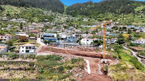 Moradia T3 para Venda em Arco da Calheta