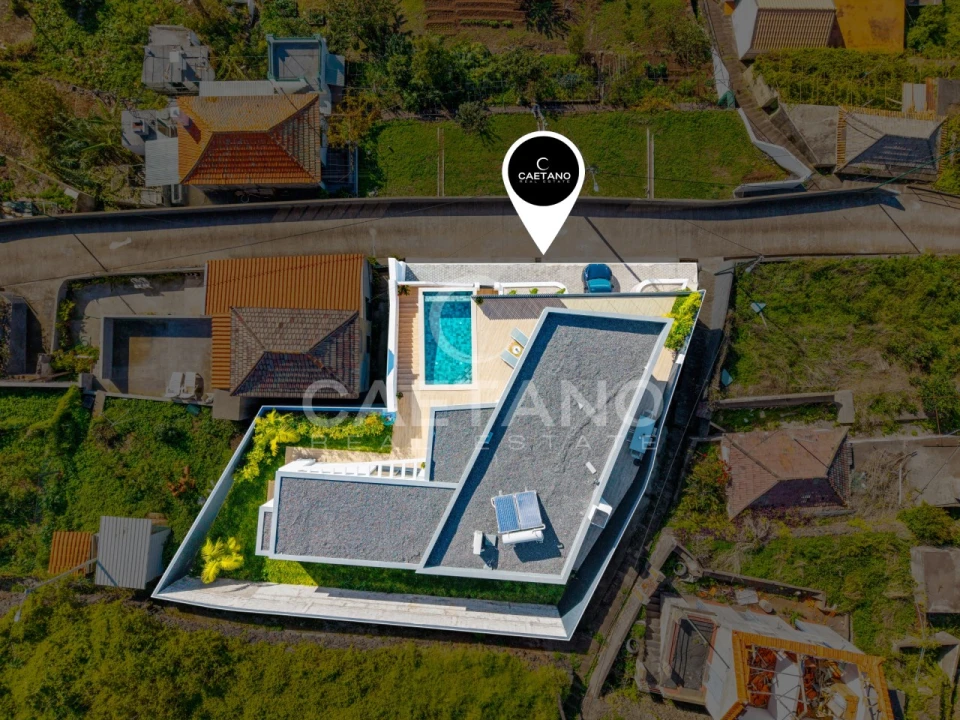 Moradia T3 para Venda em Arco da Calheta Foto 47
