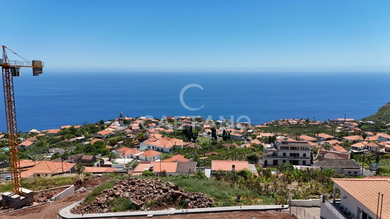 Moradia T3 para Venda em Arco da Calheta Foto 27