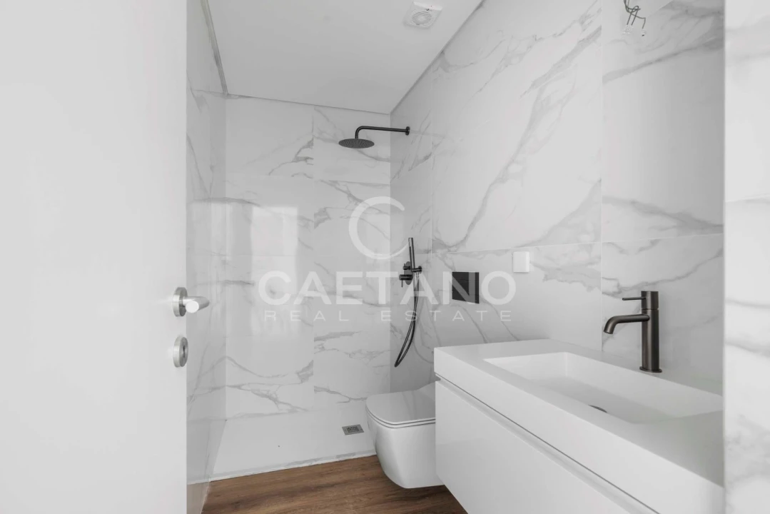 Apartamento T2 para Venda em São Martinho Foto 11