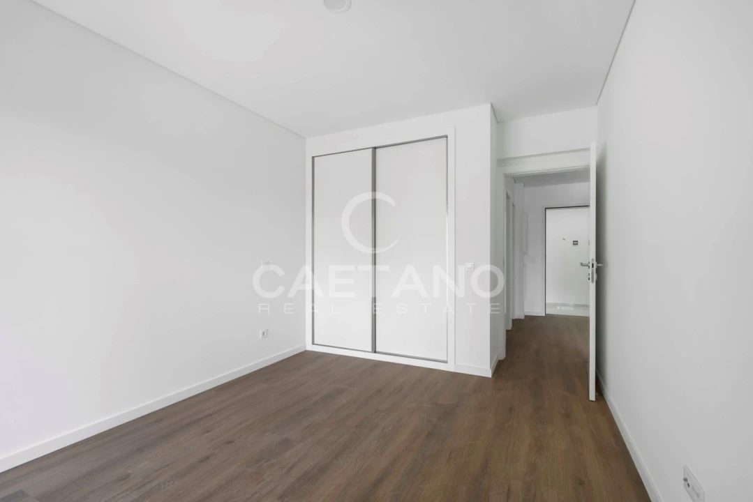 Apartamento T2 para Venda em São Martinho Foto 18
