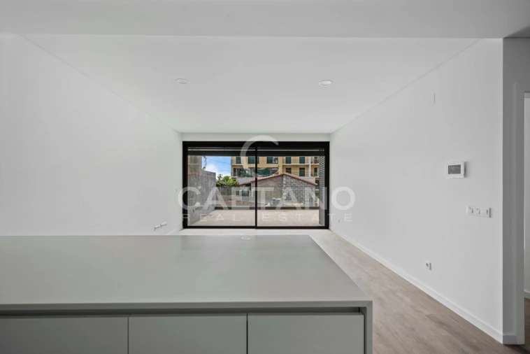 Apartamento T2 para Venda em São Martinho Foto 9