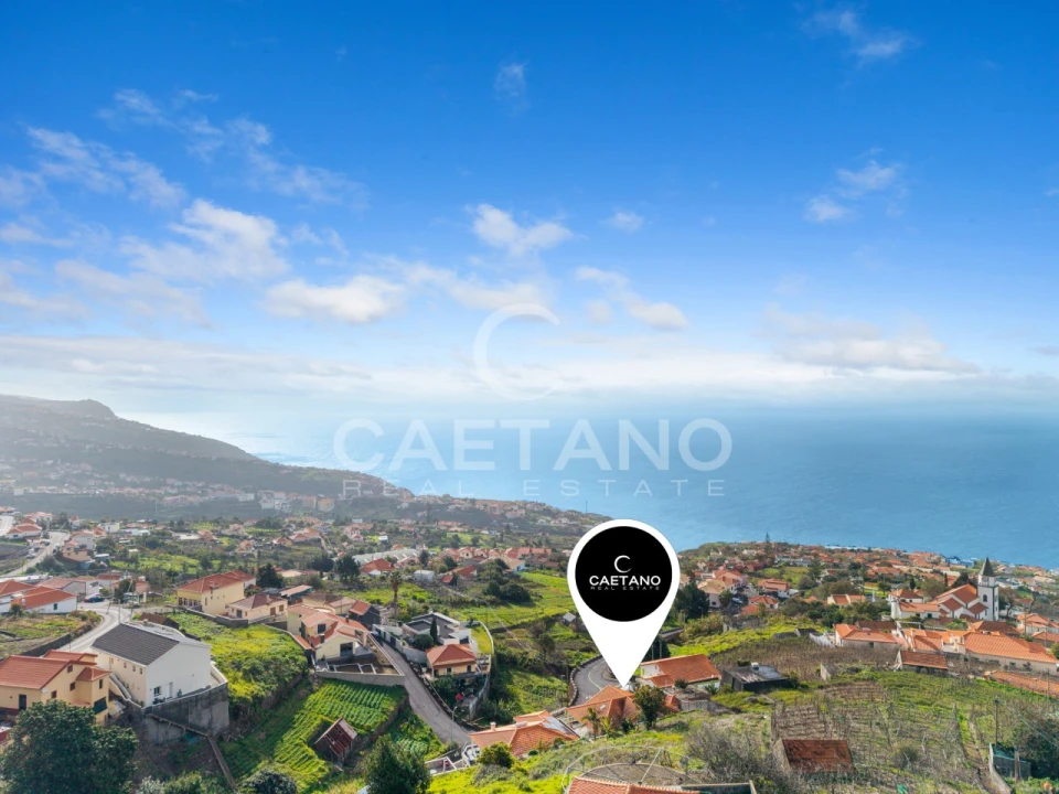 Moradia T4 para Venda em Estreito da Calheta Foto 8