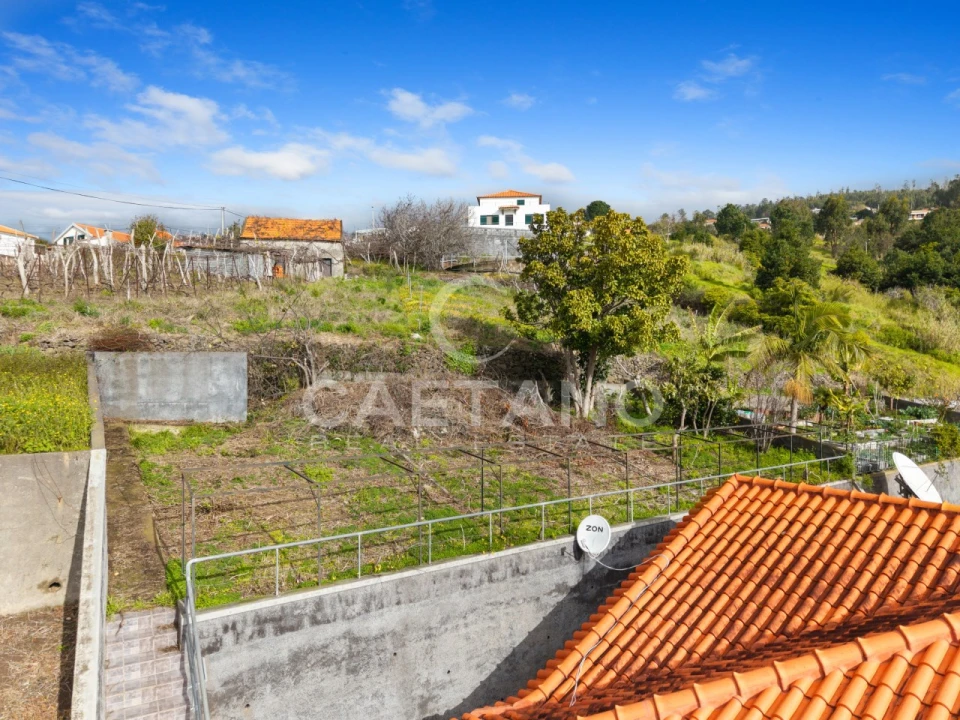 Moradia T4 para Venda em Estreito da Calheta Foto 33