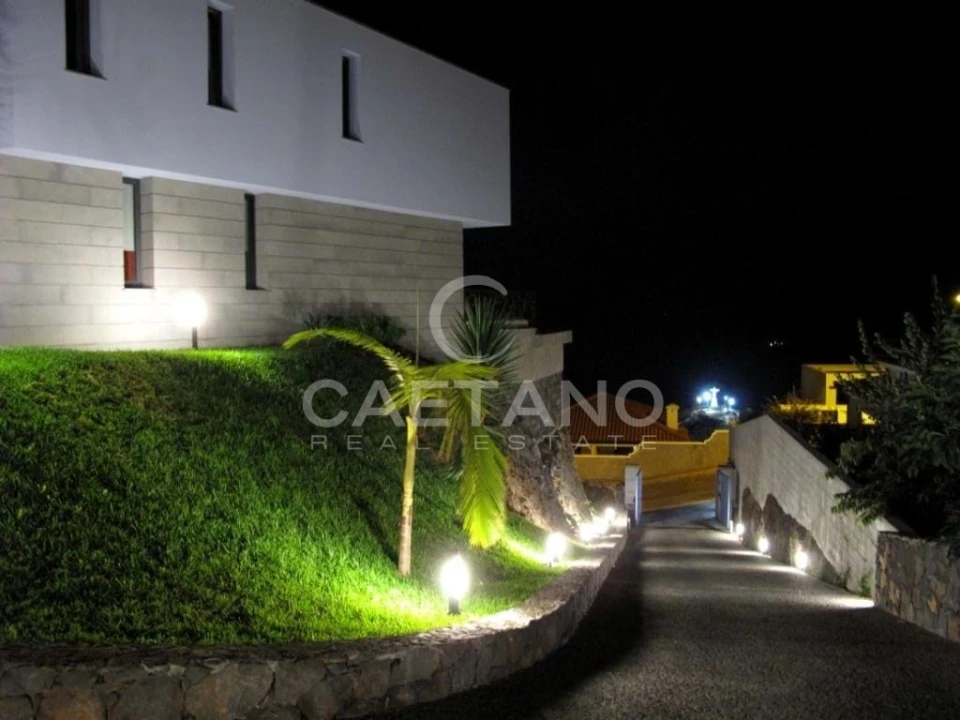 Moradia T3 para Venda em Caniço Foto 7