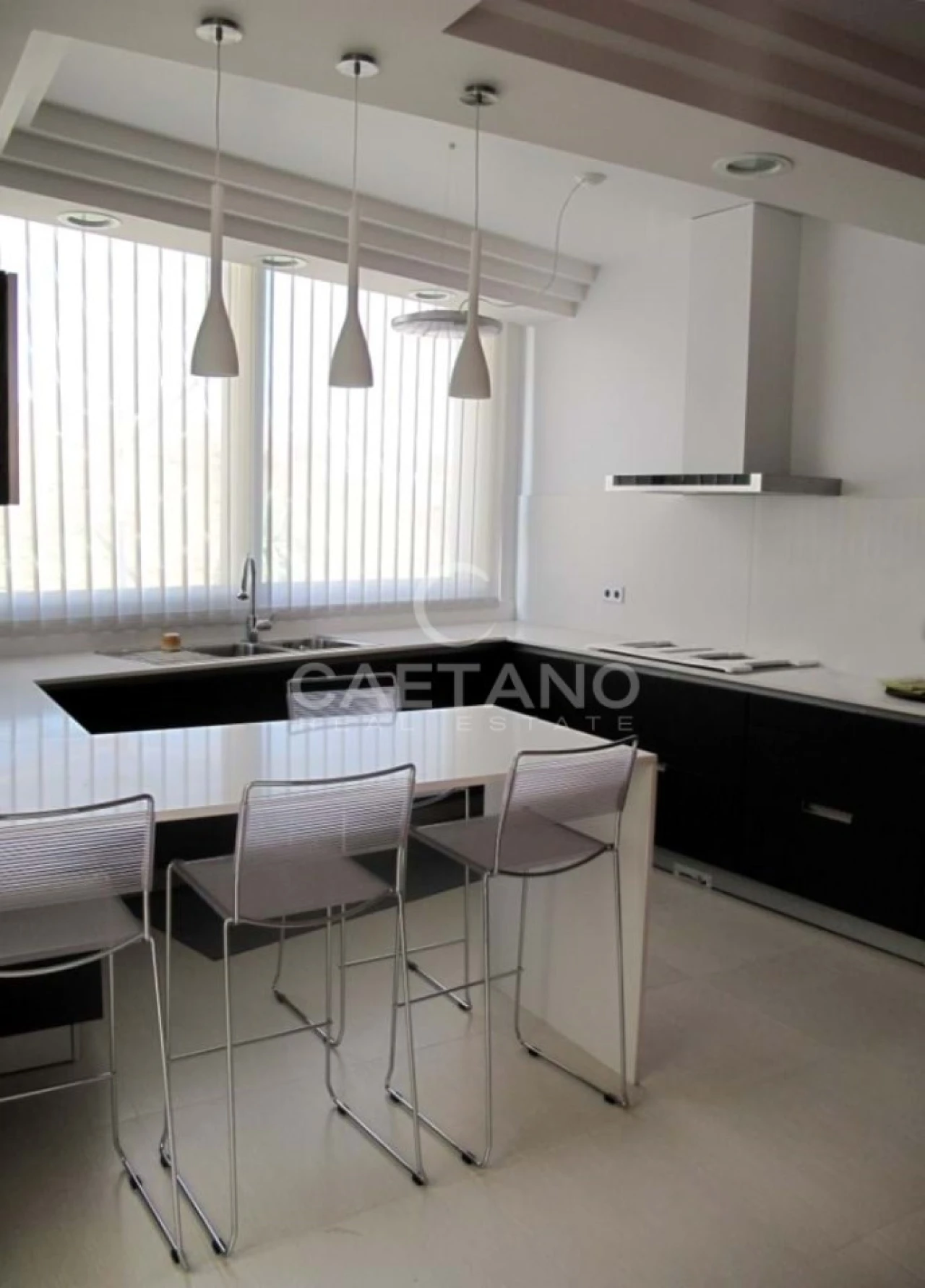 Moradia T3 para Venda em Caniço Foto 10