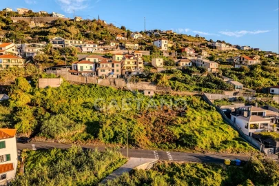 Moradia T4 para Venda em Ribeira Brava