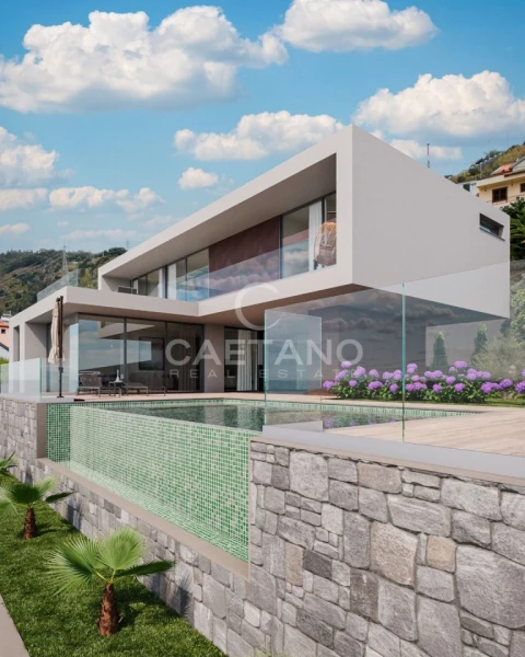 Moradia T4 para Venda em Ribeira Brava