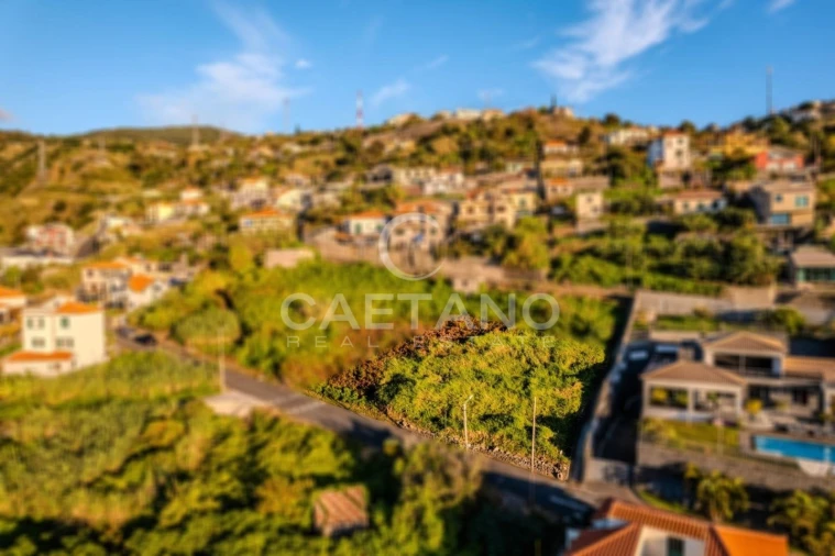 Moradia T4 para Venda em Ribeira Brava Foto 8