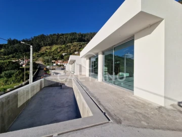 Moradia T3 para Venda em Arco da Calheta