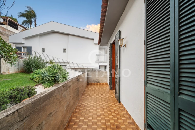Moradia T5 para Venda em São Martinho Foto 65