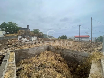 Terreno para Venda em Ribeira Brava