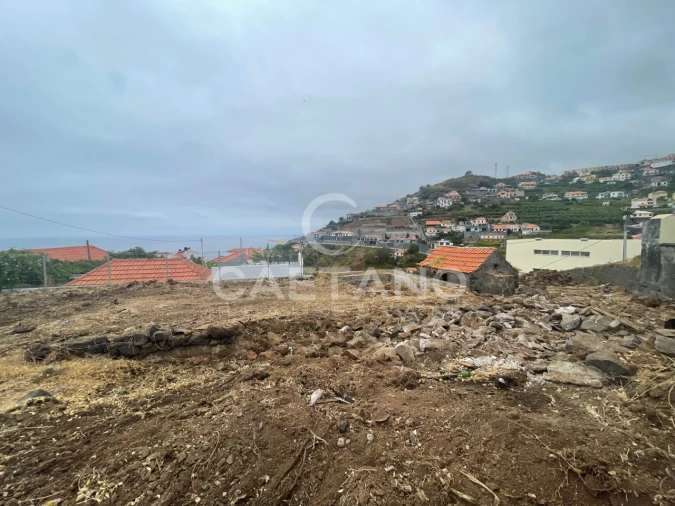 Terreno para Venda em Ribeira Brava Foto 2