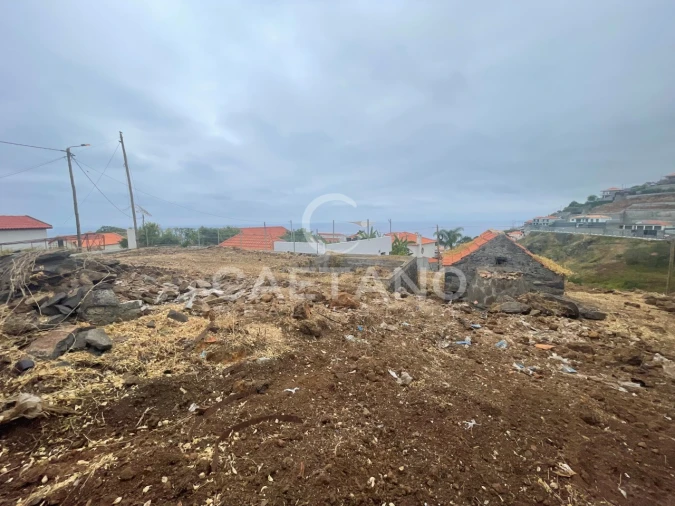 Terreno para Venda em Ribeira Brava Foto 4