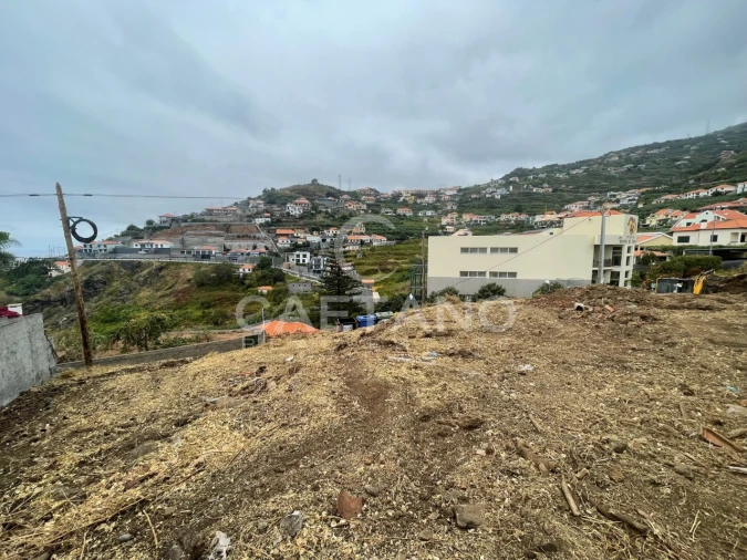 Terreno para Venda em Ribeira Brava Foto 8