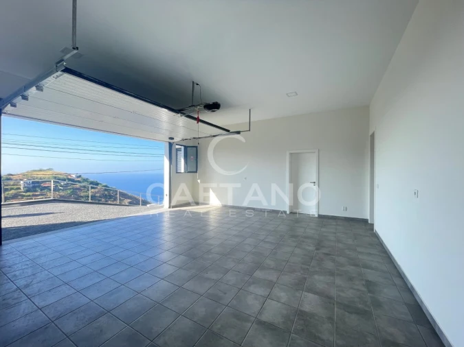 Moradia T3 para Venda em Ribeira Brava Foto 5