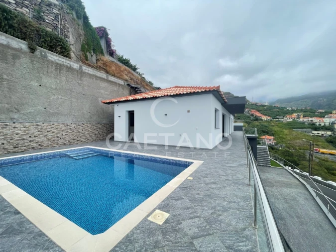 Moradia T3 para Venda em Ribeira Brava Foto 34