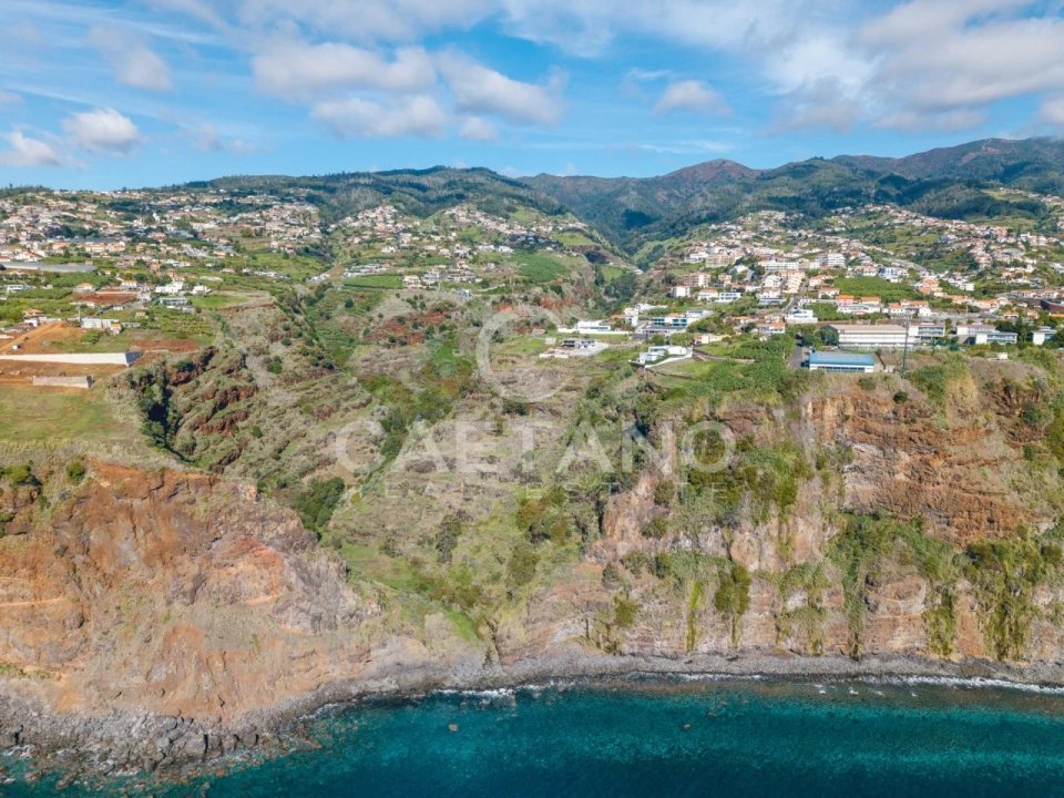 Moradia T3 para Venda em Calheta Foto 8