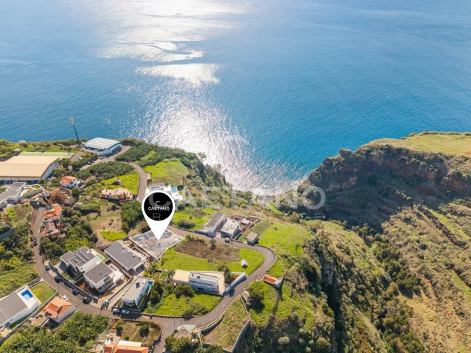 Moradia T3 para Venda em Calheta Foto 3