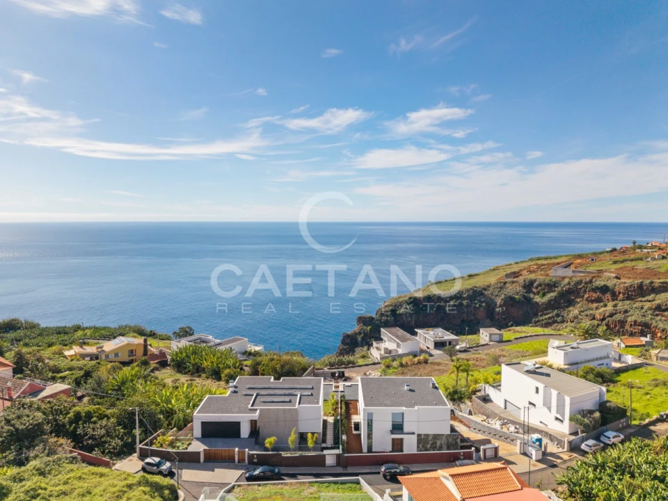 Moradia T3 para Venda em Calheta Foto 2