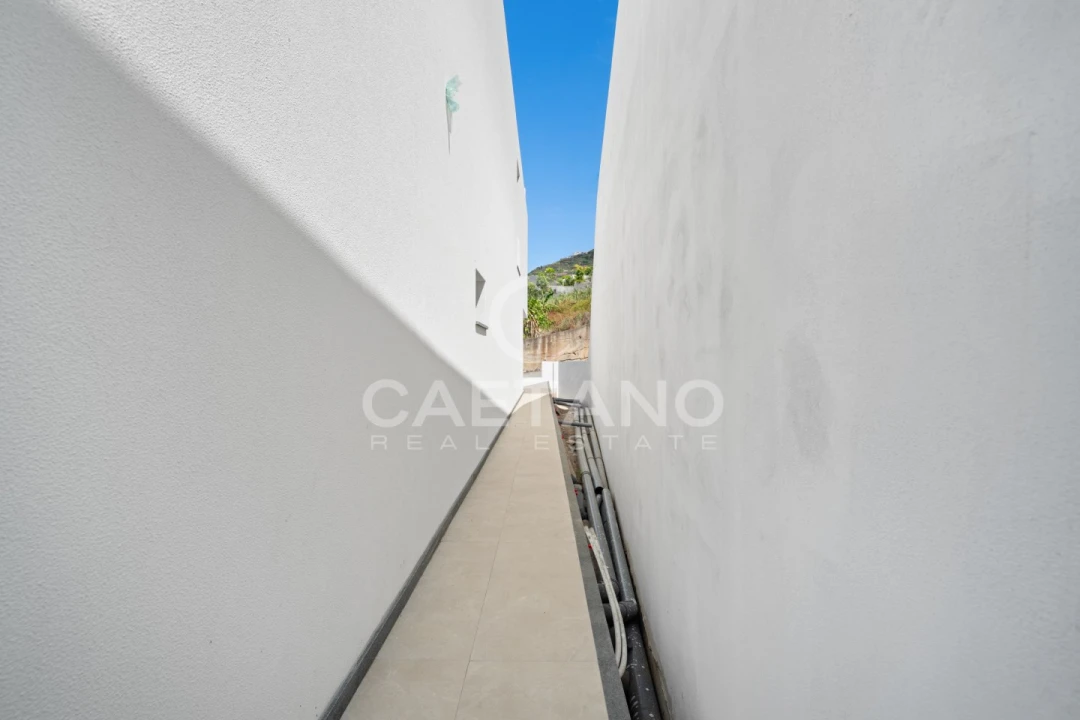 Moradia T3 para Venda em Arco da Calheta Foto 45